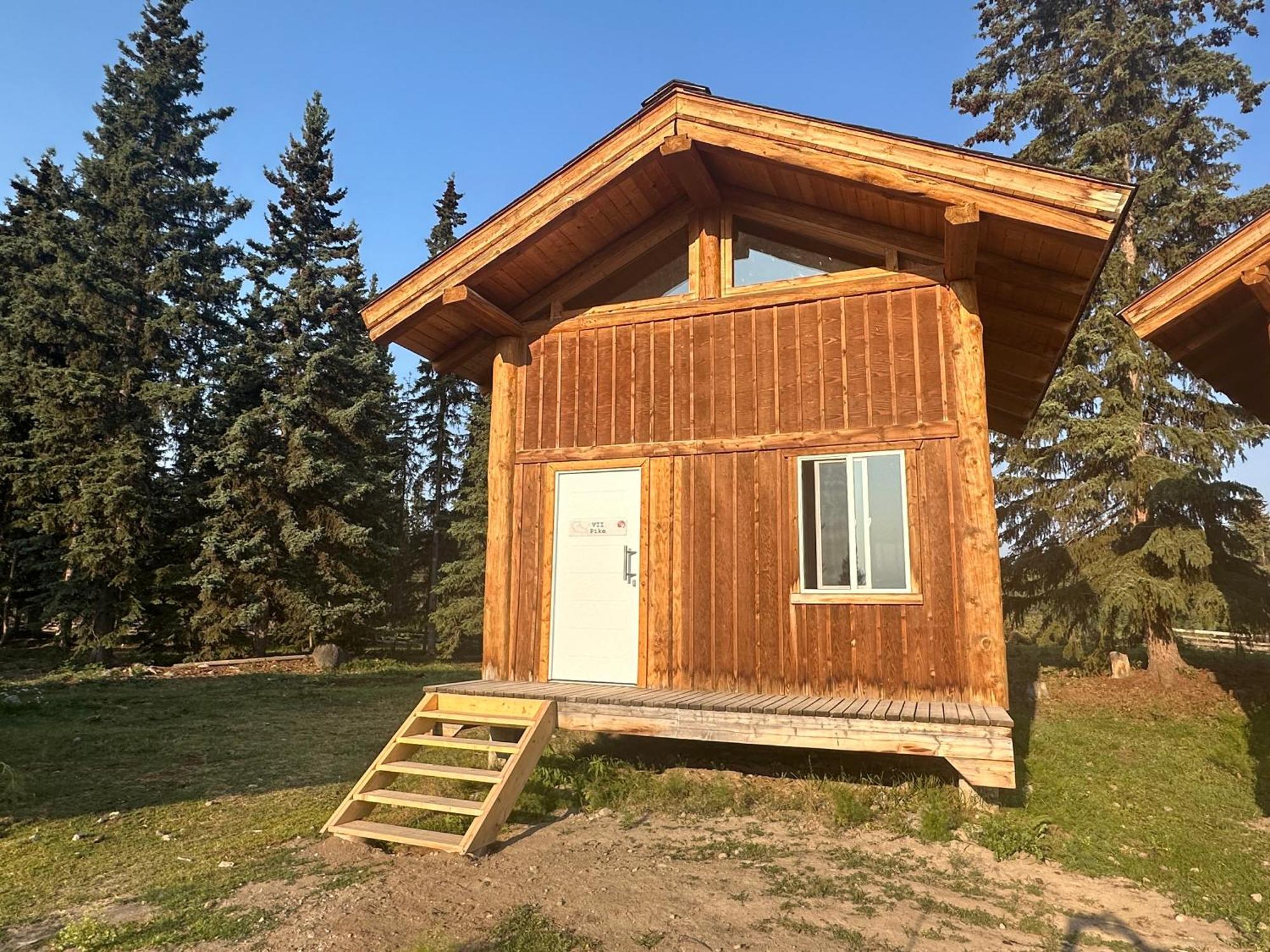 Red Cariboo Resort Anahim Lake Exterior photo